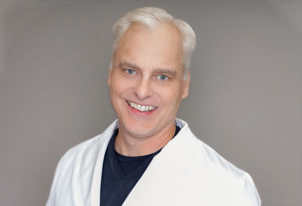 About Dr. Wright | Best Laser Lipo Doctor and Surgeon | St Louis Laser